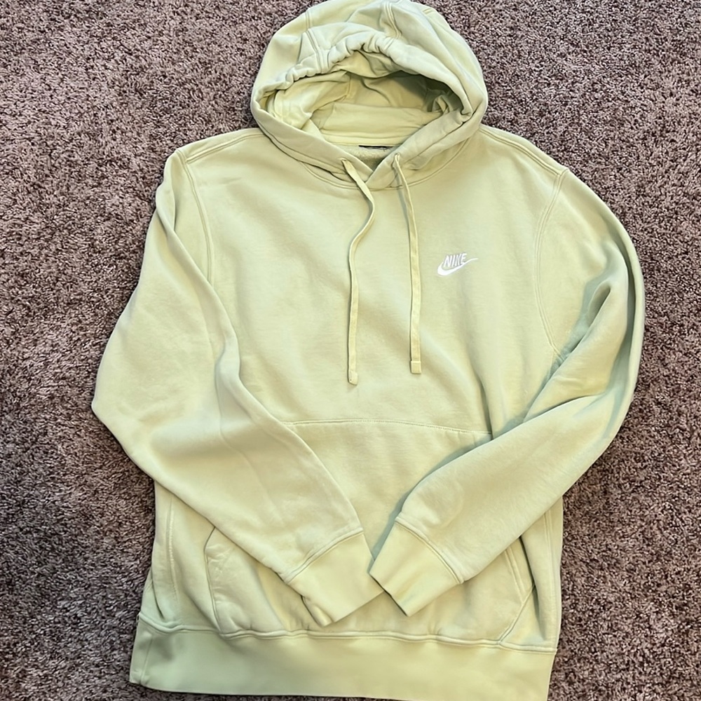 Nike pullover hoodie